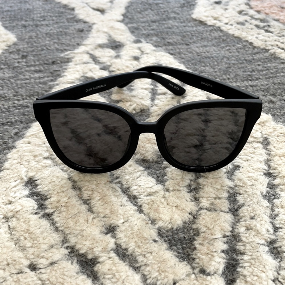 Quay Black cat eye sunglasses